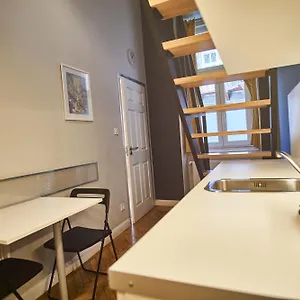 Z40 - Budget Apartment Апартаменты